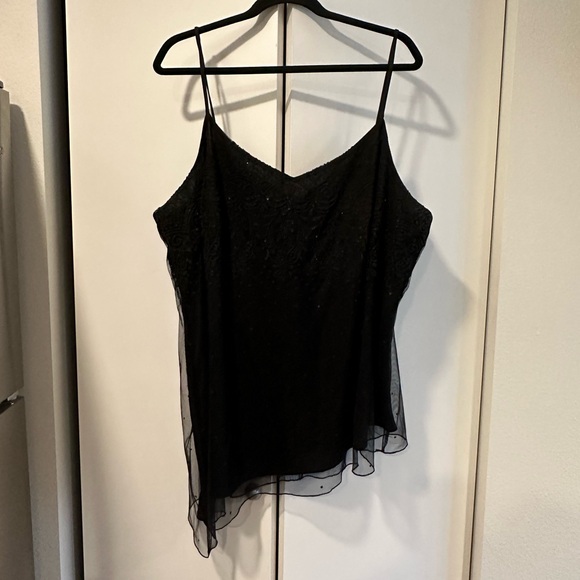 Lane Bryant Diagonal Asymmetrical Hemline Lace Shimmer Tank Blouse 28 - Picture 3 of 10